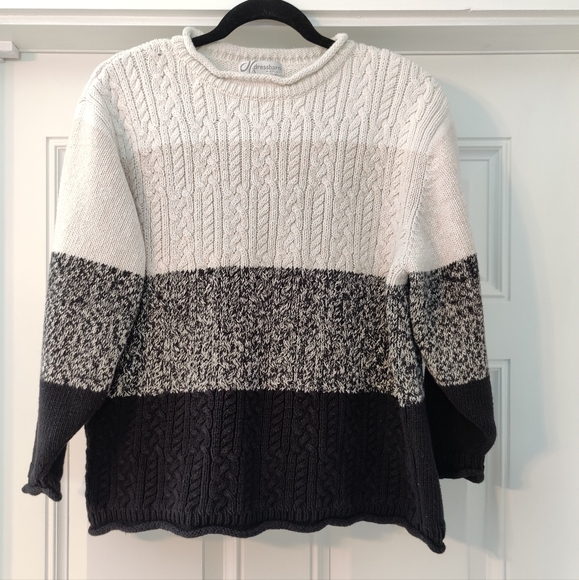 Dress Barn Sweaters - Dress barn woman sweater size 18/20